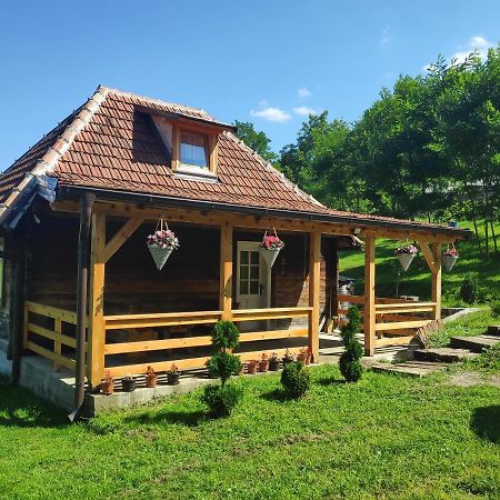 Art Village Kremna Bagian luar foto