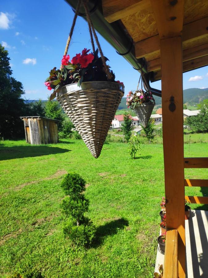 Art Village Kremna Bagian luar foto